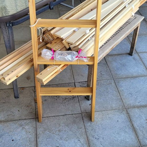 Loft bed like new with protective wood and ladder