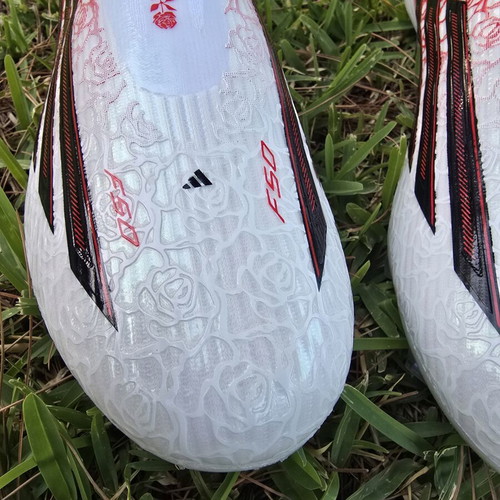 Adidas F50 Elite Laceless FG football boots, size 43