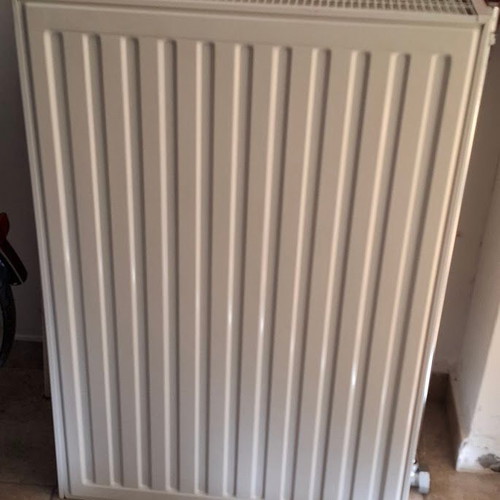 Radson Panel type heating radiator 33/900/600 like new, 2553 Kcal/h