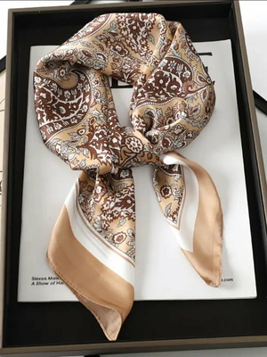 Women's scarves new, beige, size 70×70cm