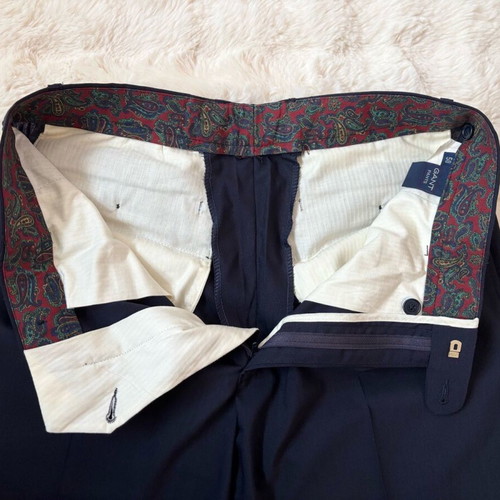 GANT suit dark blue 100% wool size 50 like new