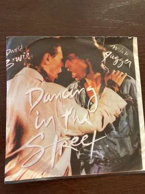 Dancing in the Street 45 rpm record used, rock