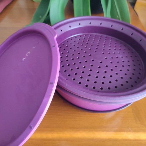 Tupperware steamer for microwave like new - € 20,00