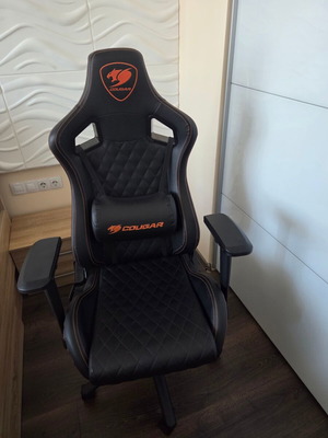 Cougar Armor S gaming chair used, black