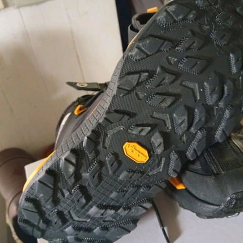 The North Face Summit Fastpack GTX hiking boots, black/yellow, size 44