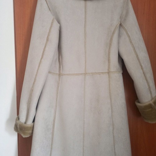 Explorer coat with synthetic mouton-type fur beige like new, size M