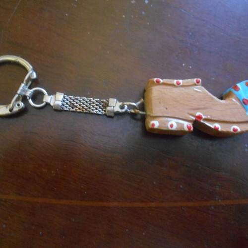 Eptaetia wooden tsarouchi keychain used