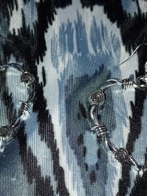 Rosie and Barbed Wire Earrings new, gothic style, silver