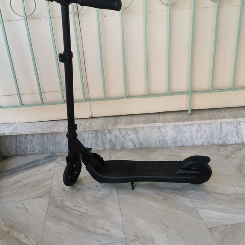 Electric Kids Scooter like new, max weight 50 kg, foldable