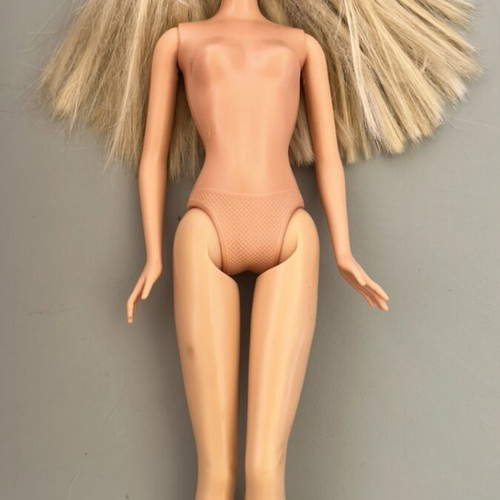 Barbie Fashion Fever doll used, very good condition