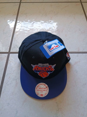 Mitchell & Ness New York Knicks καπέλο snapback σε μαύρο και μπλε