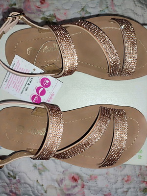 Children's sandals new gold size 30