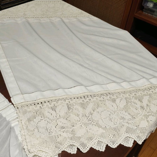 Handmade curtains like new, set of 2, 145x160 cm