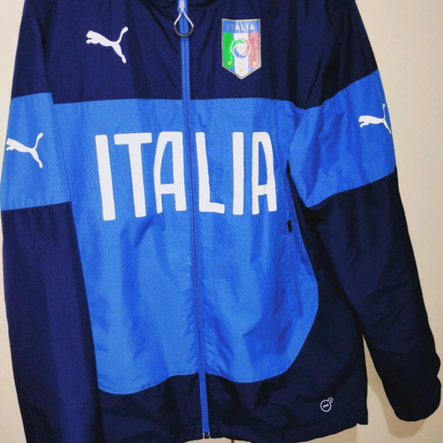 Italia 4* Rain Jacket used, waterproof Euro medium size