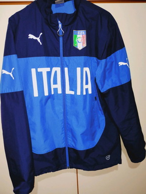 Italia 4* Rain Jacket used, waterproof Euro medium size