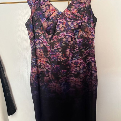 Coast dress with floral pattern like new, size 16