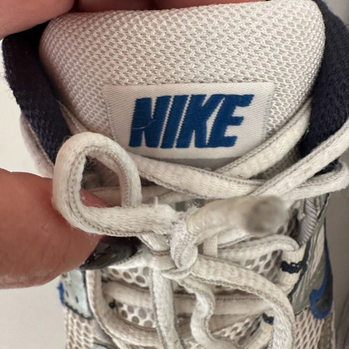 Nike men's athletic shoes used, size 42, white and blue