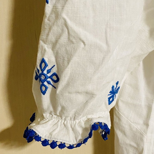 Karon cotton blouse with blue bronderie lace, new, size M