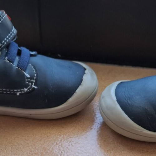 Pablosky blue boys shoes size 22 used