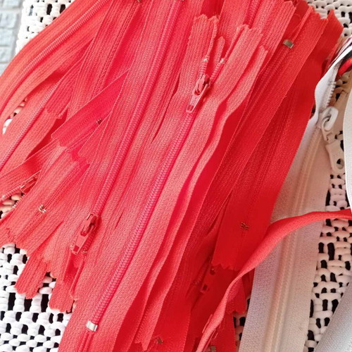 Zippers pack of 70 pieces, 13 cm and 33 cm, new