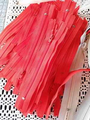 Zippers pack of 70 pieces, 13 cm and 33 cm, new