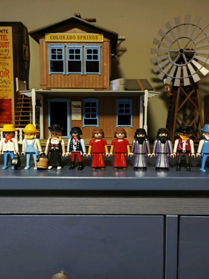Playmobil used figure set with two horses Far West