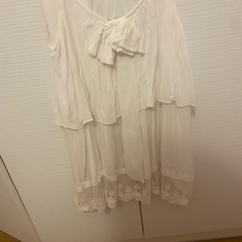Viva white camisole with lace trim like new, size L