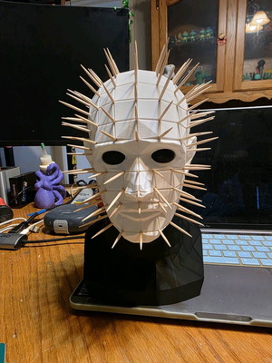 Hellraiser βάση για οδοντογλυφίδες σαν καινούργιο, ύψος περίπου 23 cm