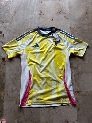 Juventus Adidas small new authentic