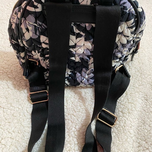 Carpisa backpack like new, white and black