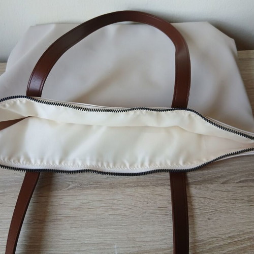 LC Waikiki shoulder bag like new, ivory with brown handles