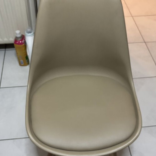 Chairs set of 3 like new