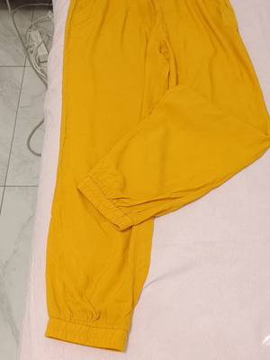 Cool Yellow Pants like new with elastic waist and cuffs