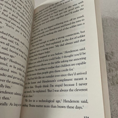Book Eagle Day used, Henderson's Boys series, English