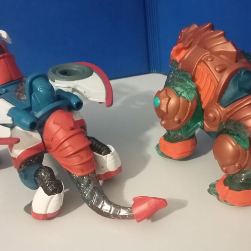 Gormiti Hyperbeast figures, set of 2, with sound