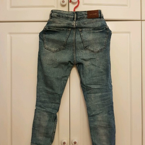 Stradivarius denim jeans new, sizes 34 and 36, elastic