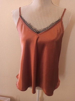 Anel lingerie τοπ L