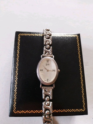 Loisir women's silver 925 watch like new