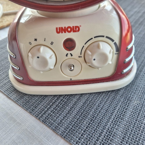Unold red floor fan heater 2000W