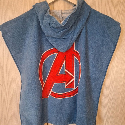 Zara Marvel bath towel for ages 6-9, 116-134 cm like new