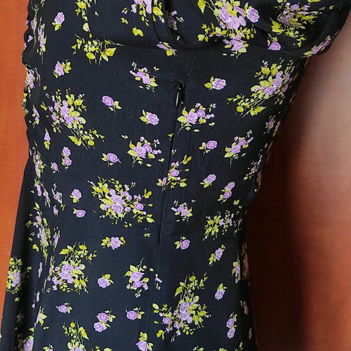 Zara floral mini dress with ruching and sweetheart neckline like new