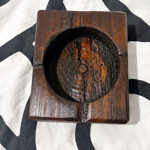 Handmade wooden ashtray new, made of kourmaria wood