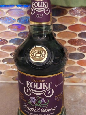 Ликьор Eoliki Parfait Amour 700ml като нов, винтидж