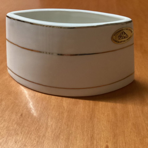 Porcelain bowl with gold leaves like new, Fayance