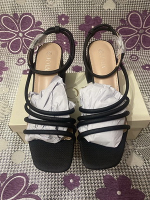 Black sandals new, size 39, faux leather, 8 cm heel