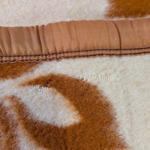 Double-sided smooth wool blanket 220x200 like new