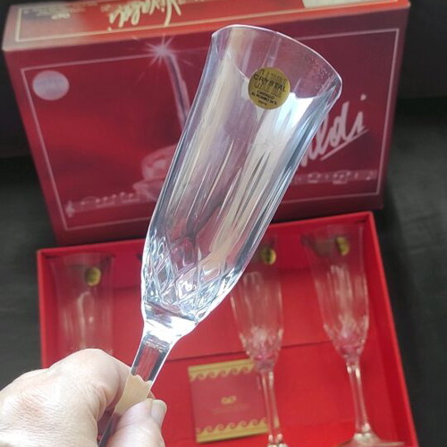 Vivaldi crystal champagne glasses new, in Capri Italia box