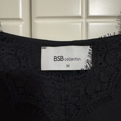 BSB Collection black top size 38 like new with lace detail