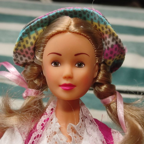 Patty Doll the Ugly Duckling used