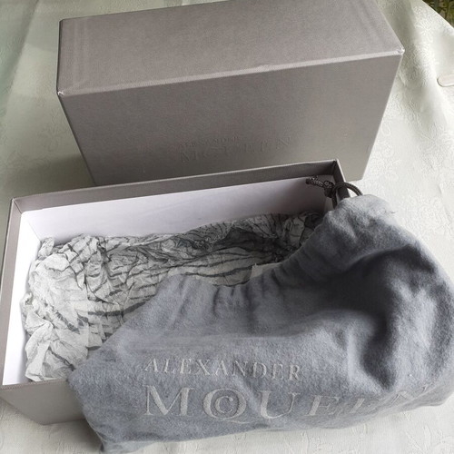 Alexander McQueen Union Jack Skull clutch cobalt blue new with box